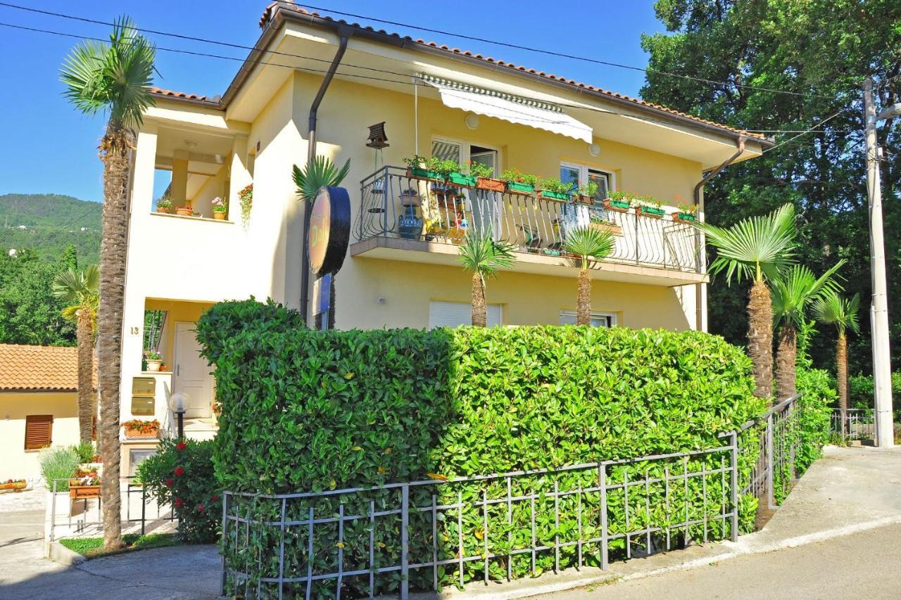 Apartments With A Parking Space Opric, Opatija - 7728 ロヴラン エクステリア 写真
