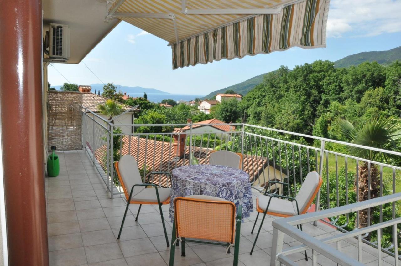 Apartments With A Parking Space Opric, Opatija - 7728 ロヴラン エクステリア 写真